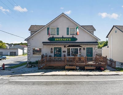 /international/us/33-orange-avenue-walden-ny-110119967499/