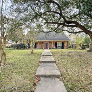 /international/us/110-rimwood-avenue-lafayette-la-110106478089/