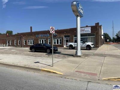 /international/us/335-3rd-street-clinton-in-110093538831/