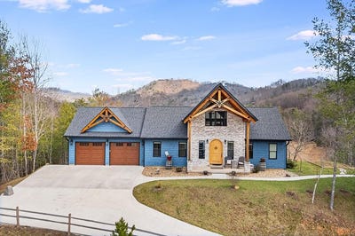 /international/us/260-alarka-point-bryson-city-nc-110097757376/