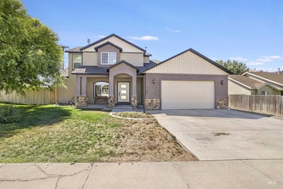 /international/us/115-little-cedar-street-hansen-id-110101430212/