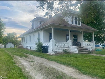 /international/us/302-s-4th-street-farmington-ia-110097532094/?lang=zh-cn