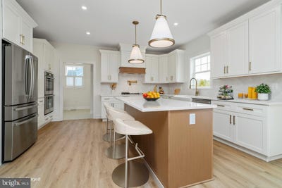 /international/us/35-barbertown-point-breeze-road-frenchtown-nj-110100370511/
