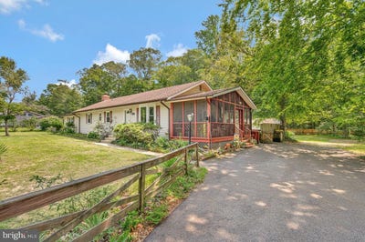 /international/us/893-harwood-road-harwood-md-110109979717/