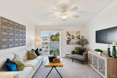 /international/us/1201-glen-cove-parkway-vallejo-ca-110119993279/
