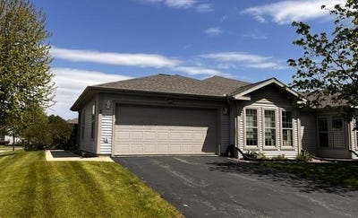 /international/us/404-henry-drive-portage-wi-110108439677/