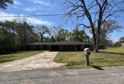 /international/us/675-wilson-boulevard-axis-al-110107314731/