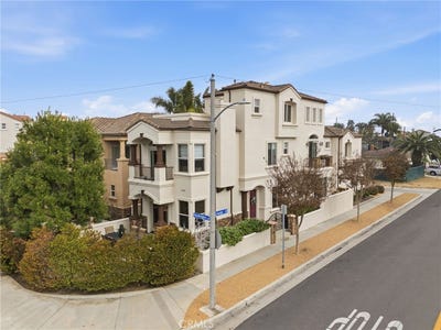 /international/us/1202-huntington-street-huntington-beach-ca-110105342940/