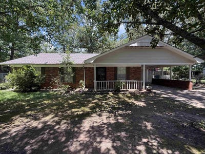 /international/us/613-winchester-avenue-white-hall-ar-110099491540/