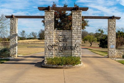 /international/us/27020-stonewood-drive-whitney-tx-110120086229/