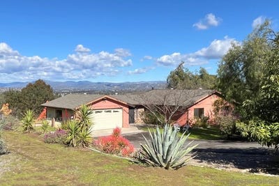 /international/us/19462-split-rock-rd-ramona-ca-110108827711/