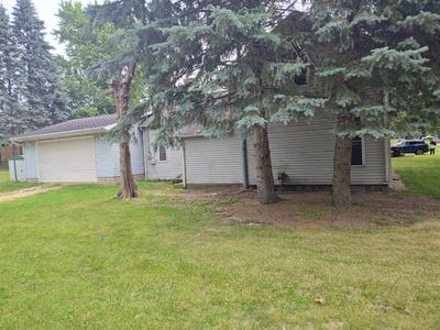 /international/us/203-e-home-street-edmore-mi-110100566900/