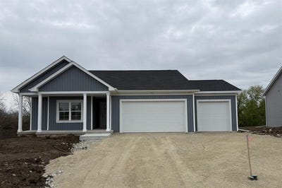 /international/us/405-ridge-court-orfordville-wi-110107954586/