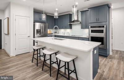 /international/us/5800-moonstone-way-haymarket-va-110107883332/