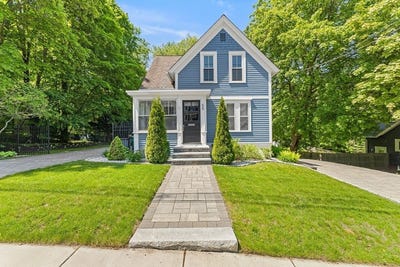 /international/us/55-school-st-groveland-ma-110108282633/