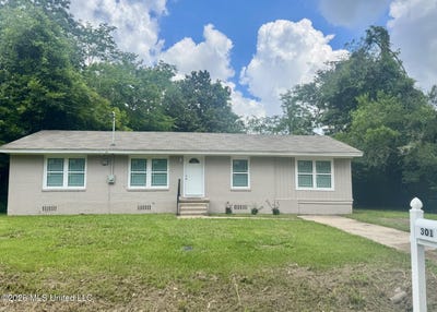 /international/us/301-ferriday-drive-ridgecrest-la-110108626271/
