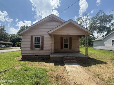/international/us/153-ross-avenue-dyersburg-tn-110100996320/