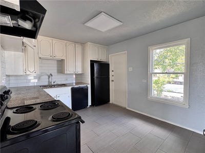 /international/us/3120-santa-fe-street-corpus-christi-tx-110103674075/