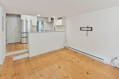 /international/us/15-saint-geroge-1-boston-ma-110120736714/