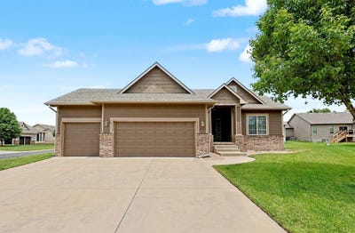 /international/us/933-w-threewood-andover-ks-110108636051/