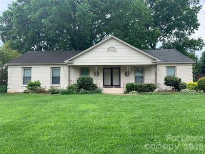 /international/us/1130-cheddington-drive-charlotte-nc-110107549355/