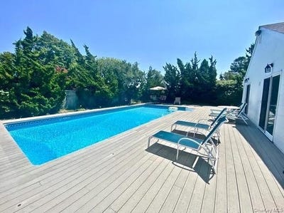 /international/us/16-osceola-lane-southampton-ny-110105799853/