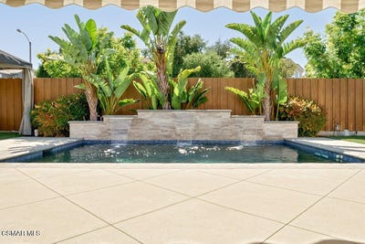 /international/us/237-castilian-avenue-newbury-park-ca-110100926230/