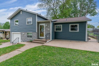 /international/us/2845-washington-lane-davenport-ia-110101124155/