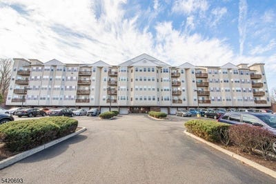 /international/us/375-rifle-camp-rd-woodland-park-nj-110106934307/