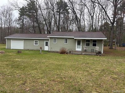 /international/us/5315-e-8th-street-au-gres-mi-110107797791/