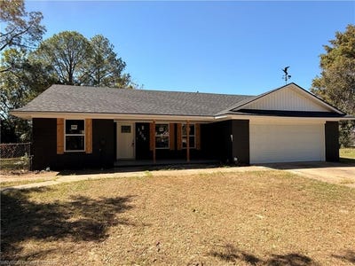 /international/us/1300-meadow-cir-fort-smith-ar-110120489118/