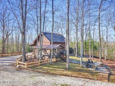 /international/us/390-john-j-smith-rd-oneida-tn-110099933413/