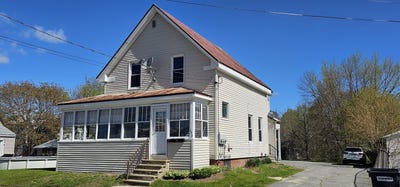 /international/us/132-clinton-avenue-winslow-me-110107927014/