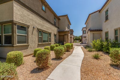 /international/us/14870-w-encanto-boulevard-goodyear-az-110100765554/