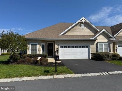 /international/us/126-congress-drive-mechanicsburg-pa-110106363239/
