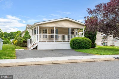 /international/us/77-woods-way-elkton-md-110108679752/