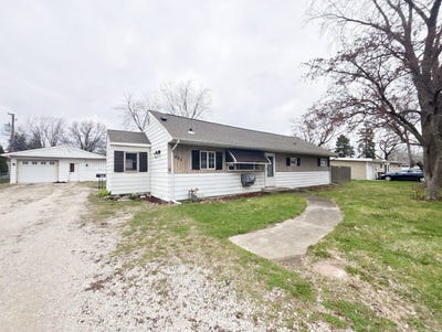 /international/us/17w452-butterfield-road-villa-park-il-110107549551/