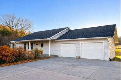 /international/us/28302-hwy-80-richland-center-wi-110103655272/