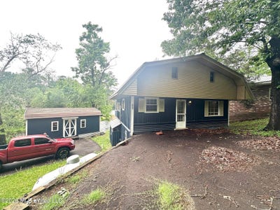 /international/us/385-lake-shore-drive-potts-camp-ms-110107701374/