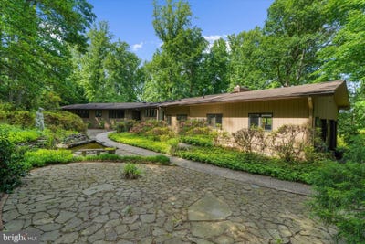 /international/us/698-discovery-road-davidsonville-md-110108588409/