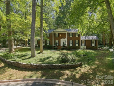 /international/us/227-camelot-drive-salisbury-nc-110120627788/