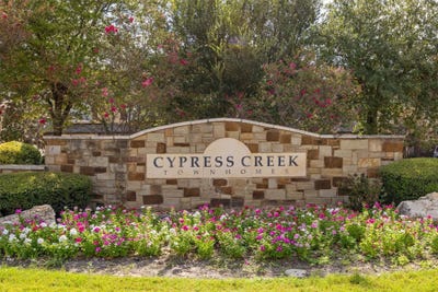 /international/us/1900-little-elm-trl-cedar-park-tx-110110271620/