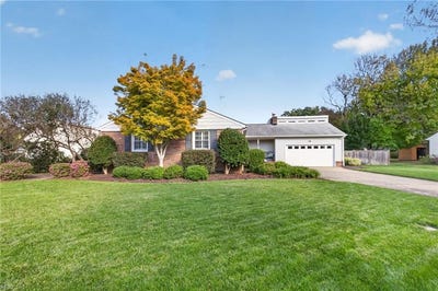 /international/us/816-queen-elizabeth-drive-virginia-beach-va-110120769160/