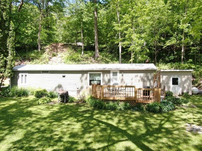 /international/us/2632-northern-pike-ln-lansing-ia-110108356388/
