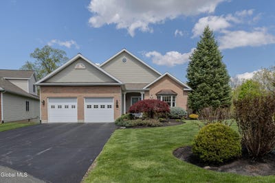 /international/us/24-brinker-way-loudonville-ny-110107850905/