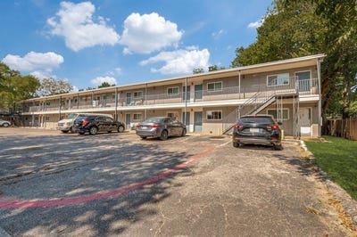 /international/us/1505-w-lovers-lane-arlington-tx-110108141782/