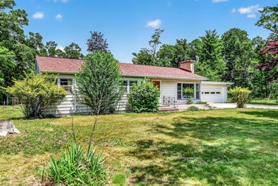 /international/us/4214-w-white-lake-drive-whitehall-mi-110108712430/