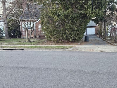/international/us/203-massachusetts-avenue-massapequa-ny-110106537425/