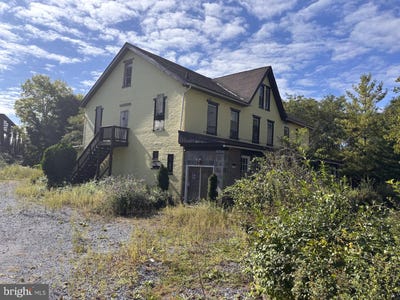 /international/us/901-shanois-street-harrisburg-pa-110120754714/