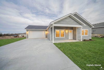 /international/us/2020-tanager-court-junction-city-ks-110120155277/